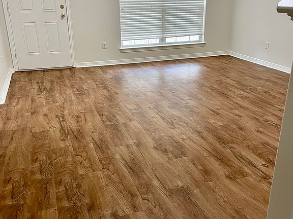 4th image of 10115 Checkerberry Park Ln
