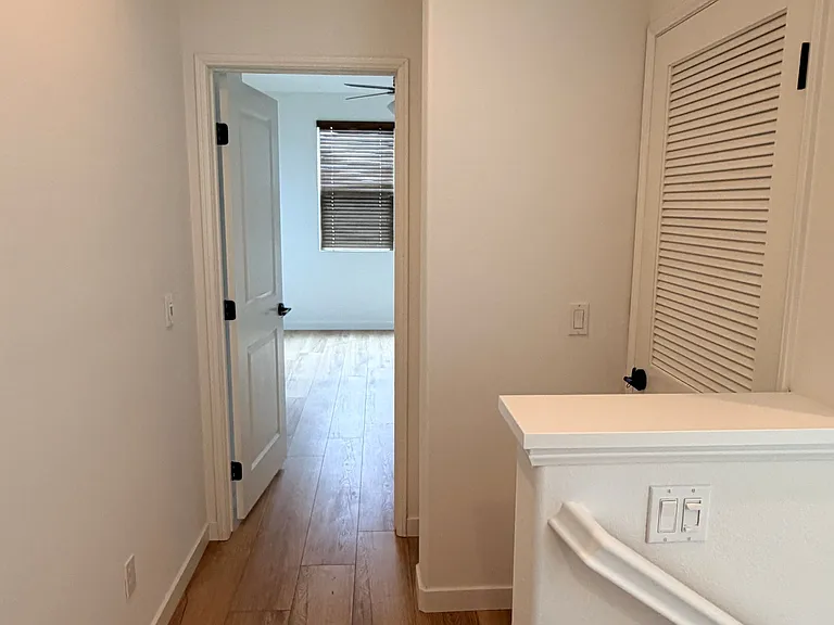 1876 Orizaba Ave — Photo 13