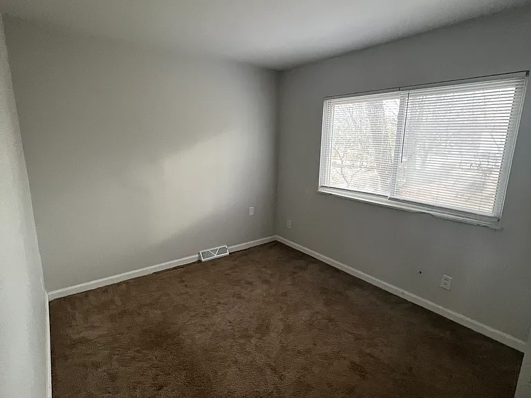 887 Florida Ave #887 — Photo 6