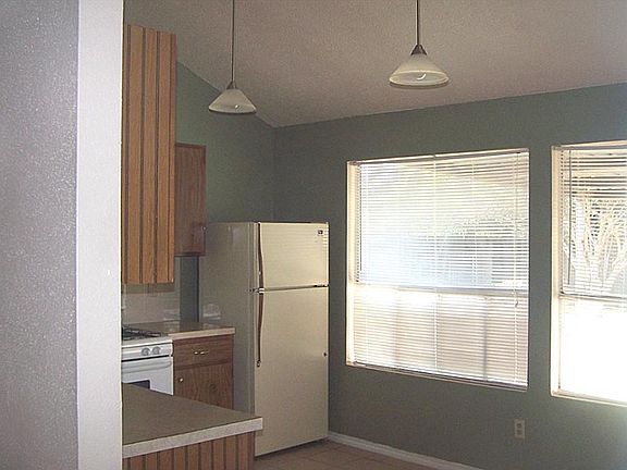 5th image of 1530 Quail Trace Dr