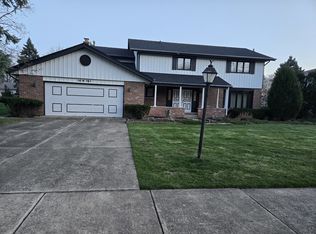 16W731 89th Pl, Willowbrook, IL 60527