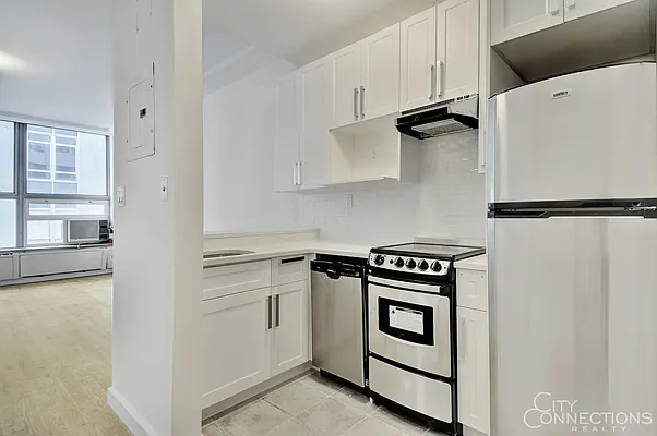 Rented by City Connections Realty | media 26