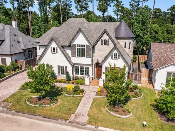 13 Honey Daffodil Place, The Woodlands, TX 77380
