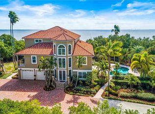 7366 14th St S, Saint Petersburg, FL 33705