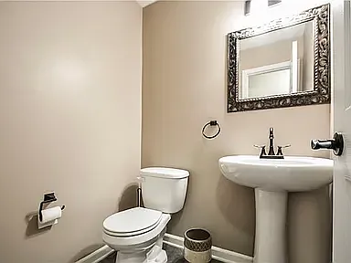 1210 Canterbury Dr — Photo 13