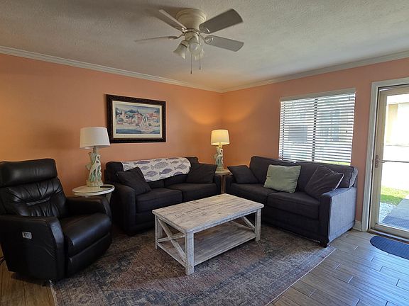 5th image of 172 White Sandy Dr