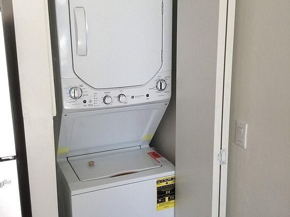 3rd image of 3983 N Stone Ave #211