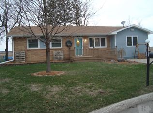 38 Spruce Dr, Eagle Grove, IA 50533