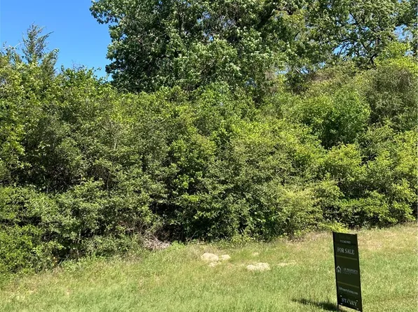 9582 Lancaster Dr, Iola, TX 77861