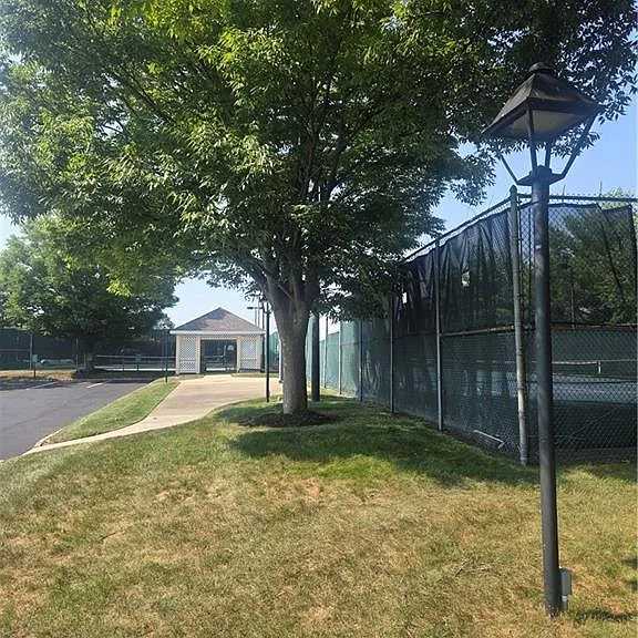 11 Chadwick Ln #11C — Photo 8
