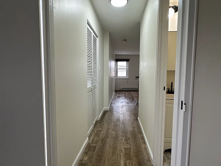 2501 E Ann St #2F — Photo 10