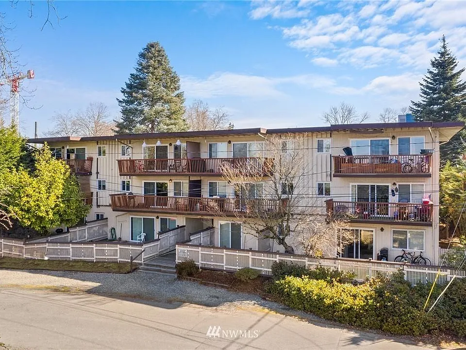 922 Glennwood Ave NE #10