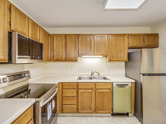 4th image of 500 County Road B Rd W #309