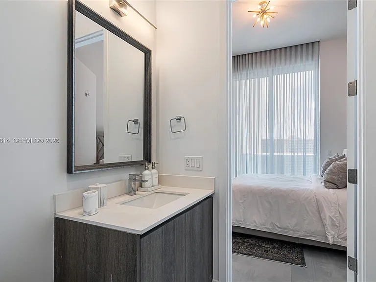 17550 Collins Ave #Penthouse 1 — Photo 40