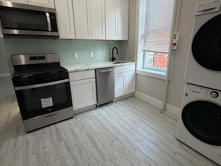 401-03 53rd St #12A — Photo 1