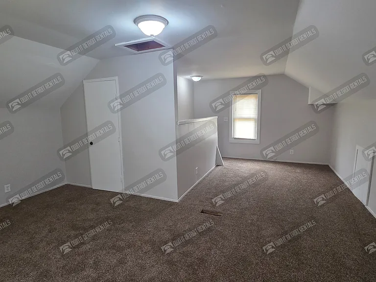 8891 Whitcomb St — Photo 6