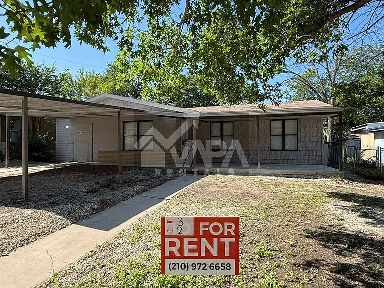 943 Weizmann St — Photo 1
