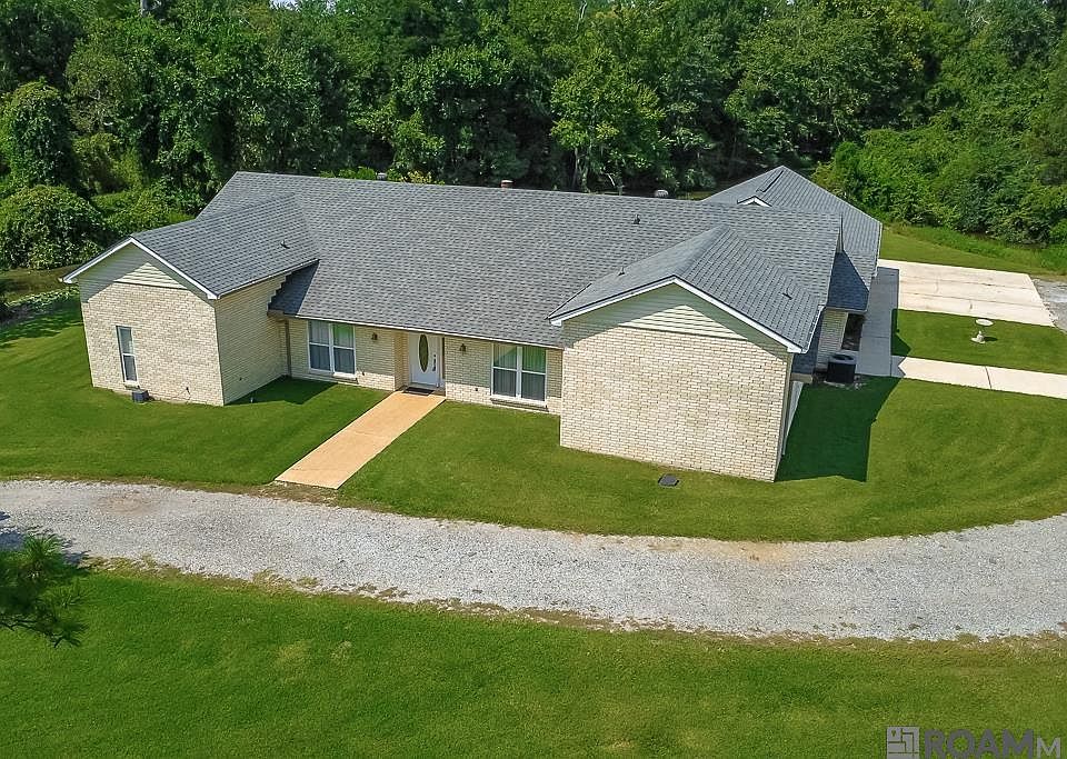1st image of 32474 Carolyn Dr