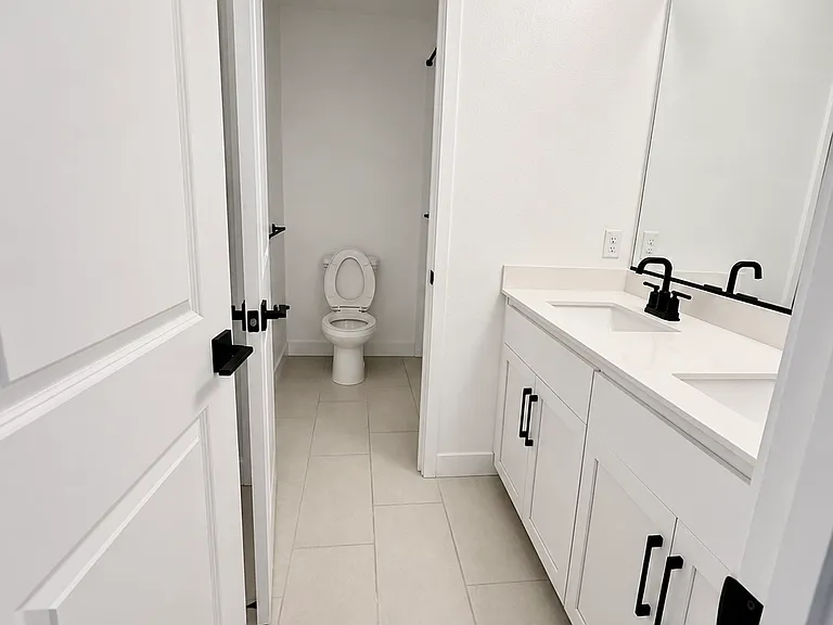 408 Monastery Dr — Photo 13