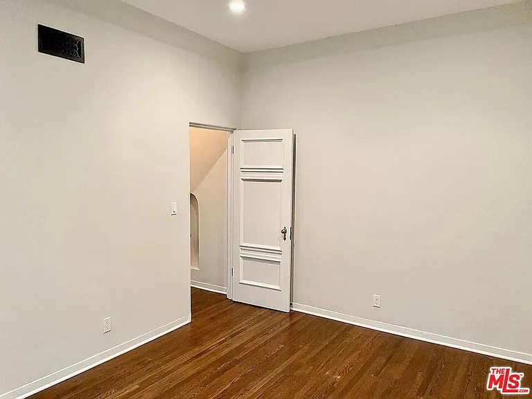 1330 N Harper Ave #280 — Photo 18