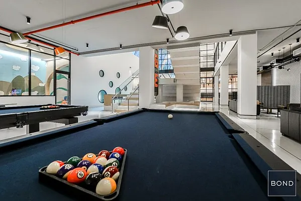 Rented by Bond New York | media 1