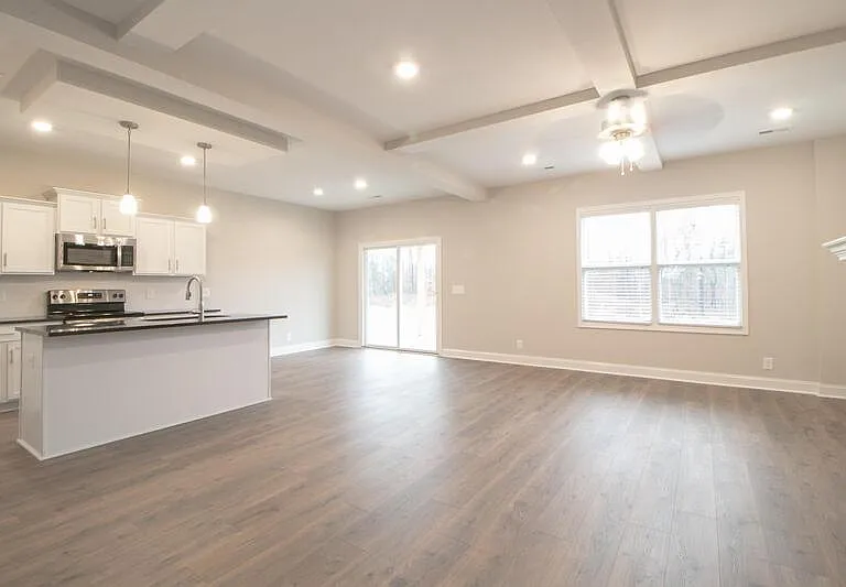 2114 Ireland Way — Photo 2
