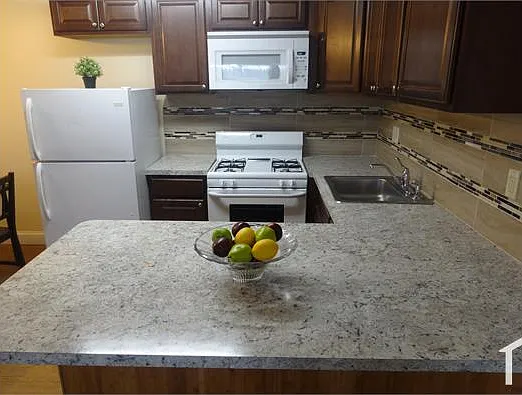 2 bed, $1,790 — Photo 3