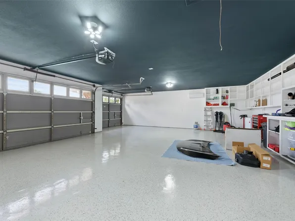 1010 Westgate Dr, Farmersville, TX 75442