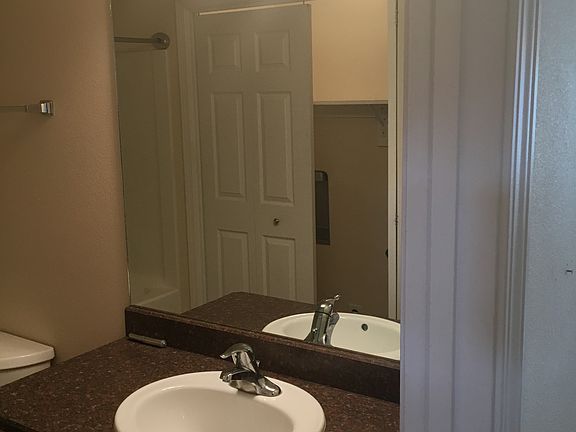 5th image of 311 13th Ave E #B