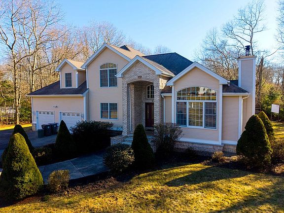 3rd image of 23 Millers Dr