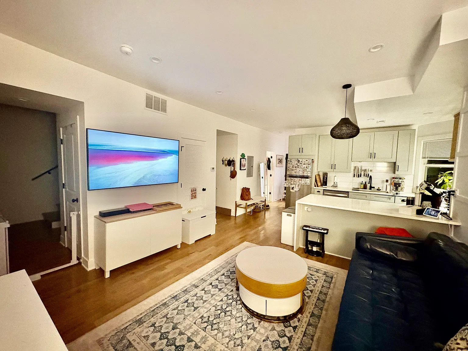 3 bed, $3,600 — Photo 3