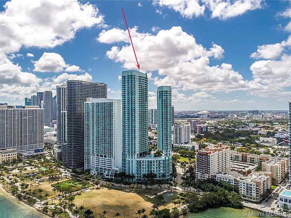 3rd image of 1900 N Bayshore Dr APT 4008