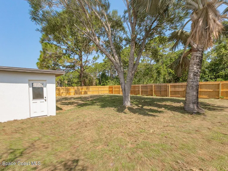 861 Furth Rd NW — Photo 23