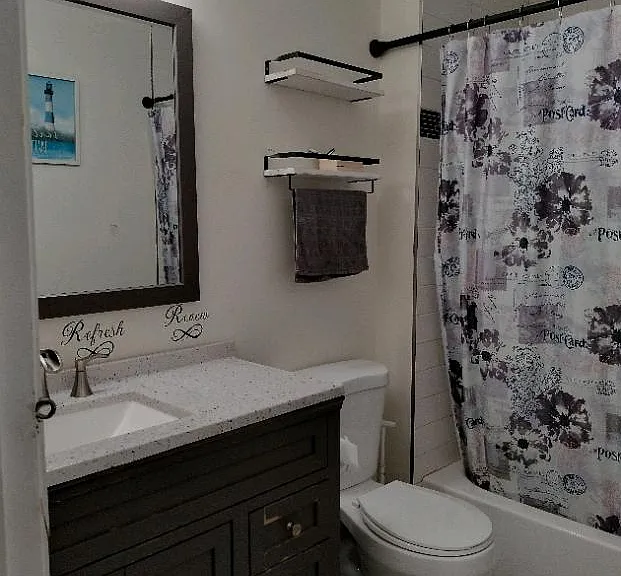 953 Longbrook Ave #2 — Photo 2