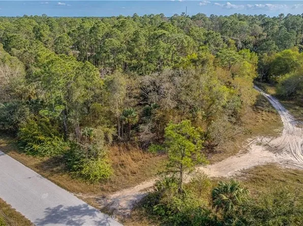 3507 51st St W, Lehigh Acres, FL 33971