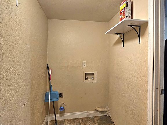 4th image of 2040 E Woodrow Ct