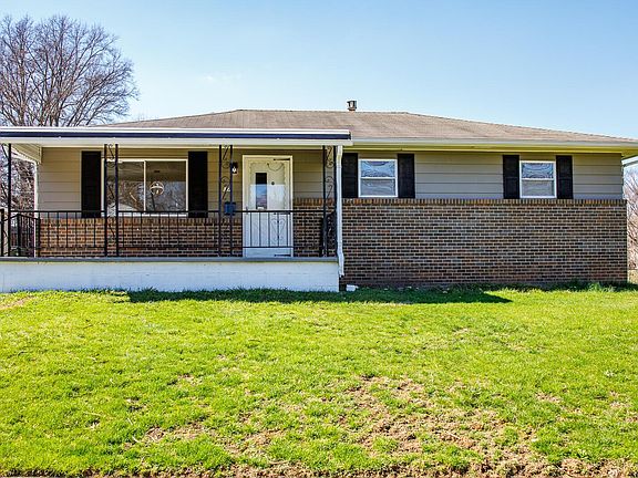 2nd image of 3701 Dresden St