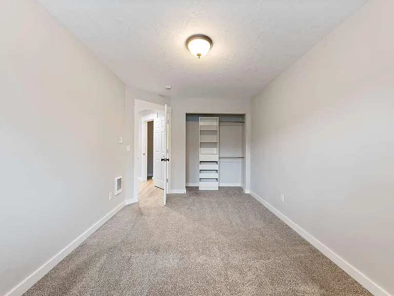 427 SE Inlet Ave — Photo 23