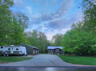 E9075 Powell Lake Rd, Wetmore, MI 49895