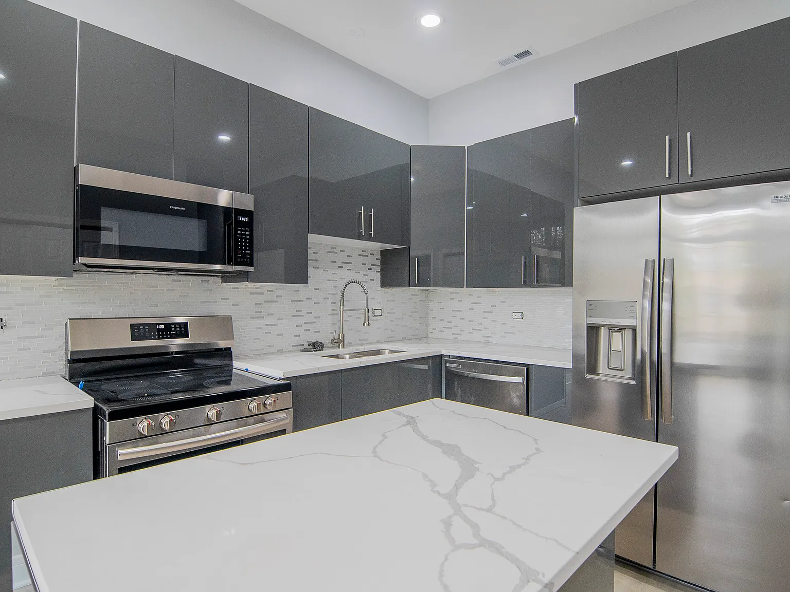6600 S Evans Ave — Photo 1