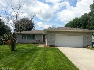 9240 Island Rd, North Ridgeville, OH 44039
