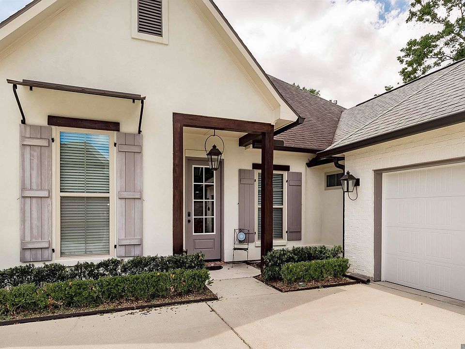 1st image of 37289 Amalfi Dr