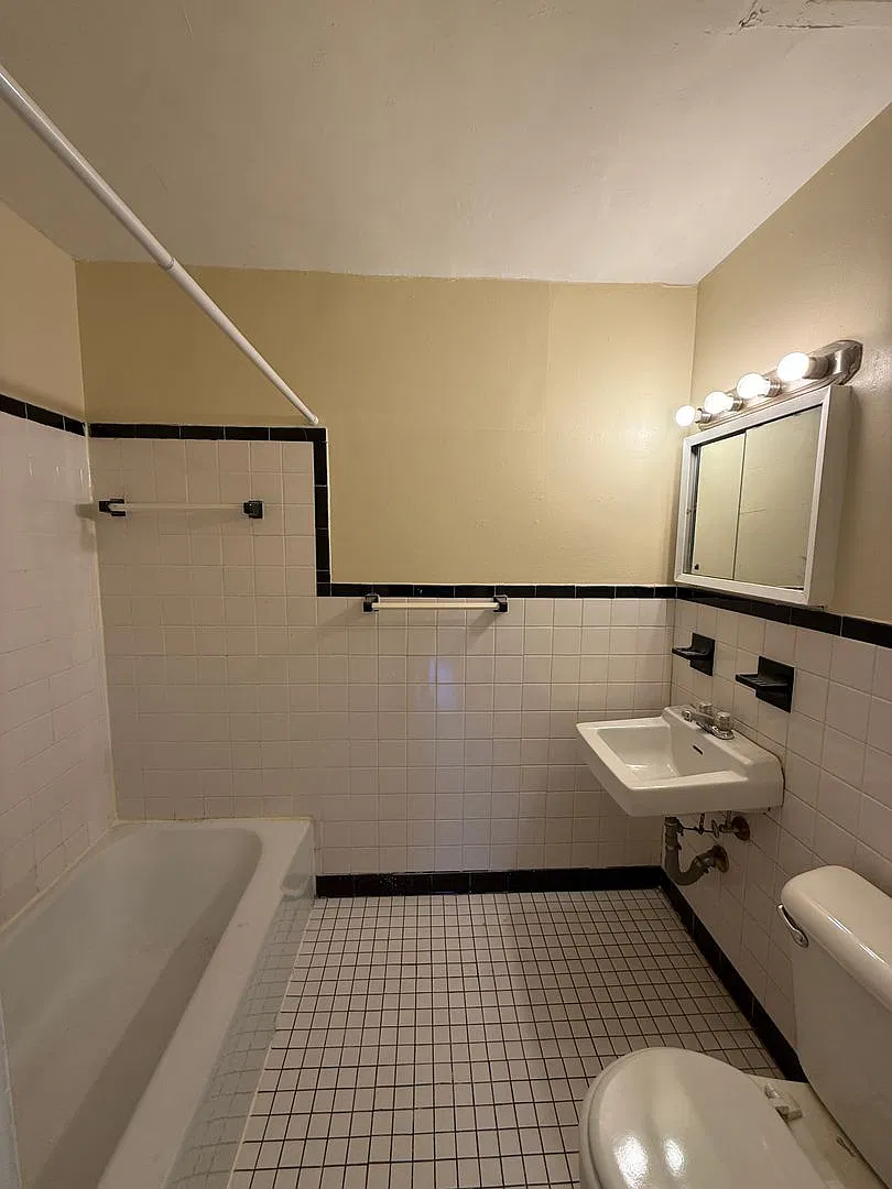 105 Preston St. — Photo 4