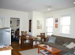 96 Browne St, Brookline, MA 02446