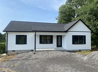 372 Calvert Ridge Rd, Westmoreland, TN 37186