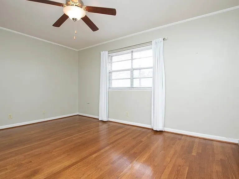 3660 Peachtree Rd NE #E4 — Photo 12