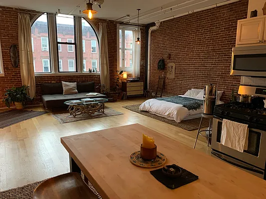 Rented by Go Greenpoint Real Estate | media 18