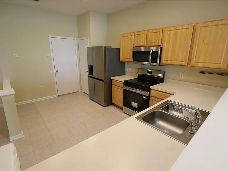 4866 Pond Ridge Dr — Photo 14