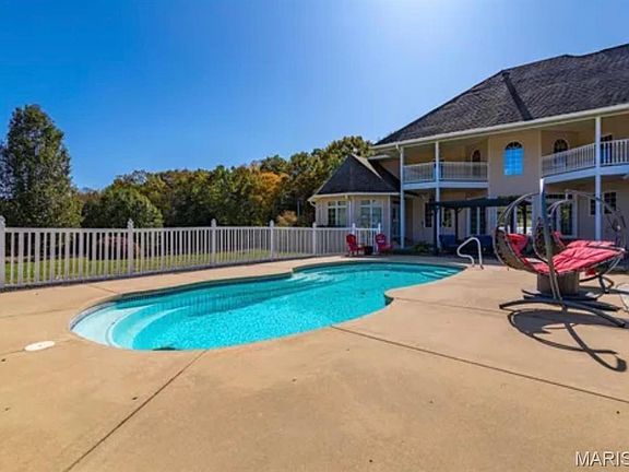 2nd image of 3045 Cedar Falls Rd