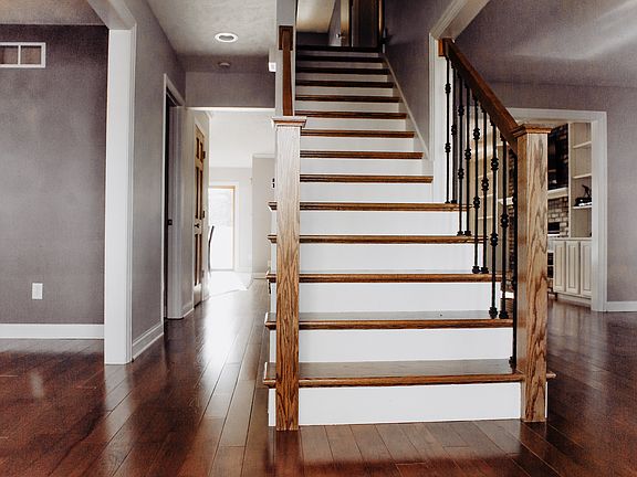 Custom Hardwood Staircase